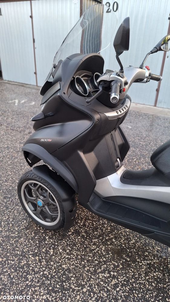 Piaggio MP-3 - 6