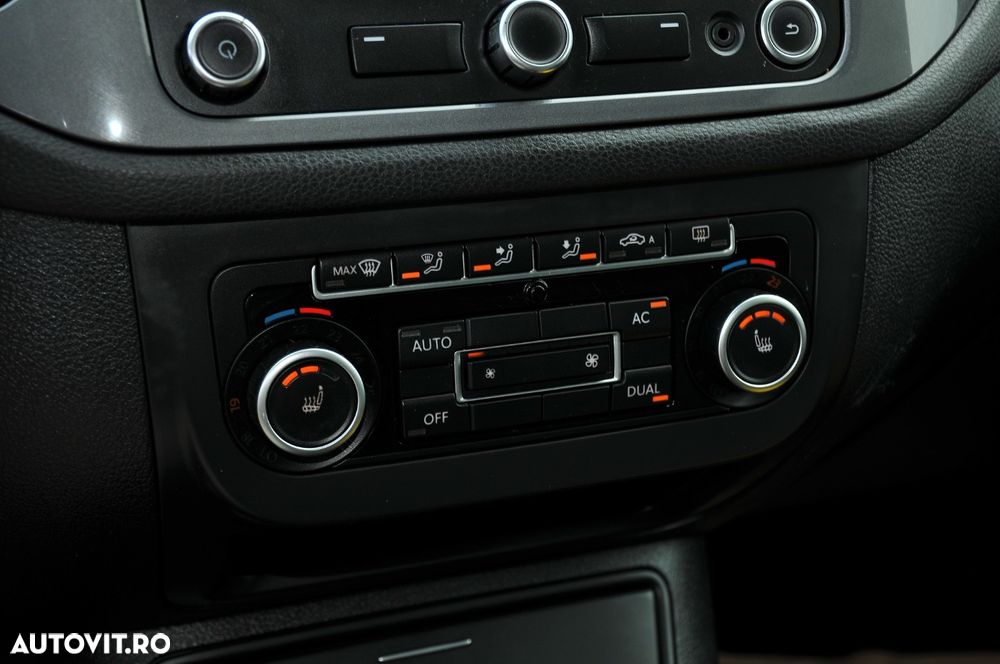 Volkswagen Tiguan - 11