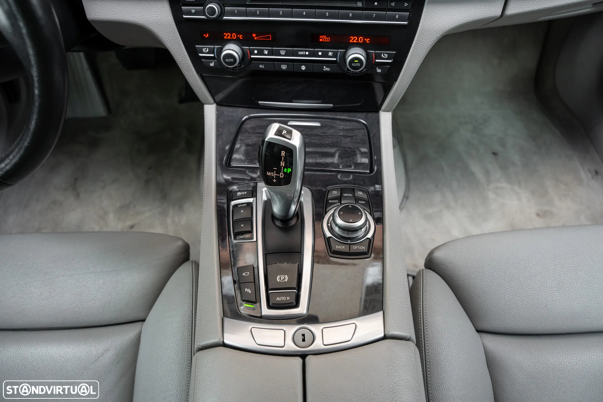 BMW 750 Li - 10
