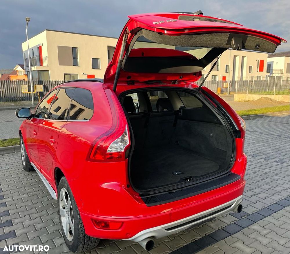 Volvo XC 60 D5 AWD Geartronic Kinetic - 5
