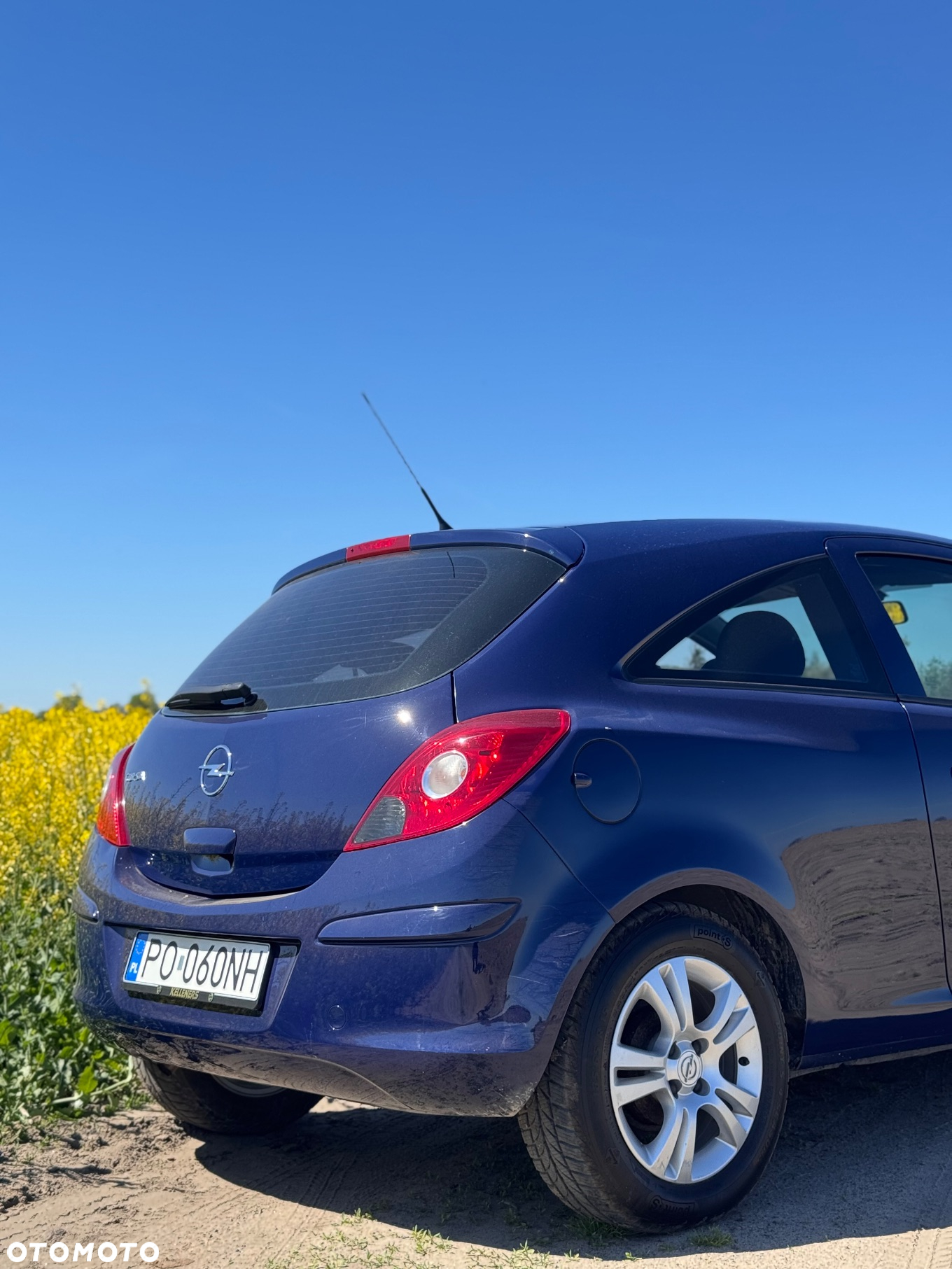 Opel Corsa 1.2 16V - 11