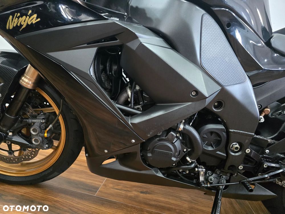 Kawasaki ZXR - 9