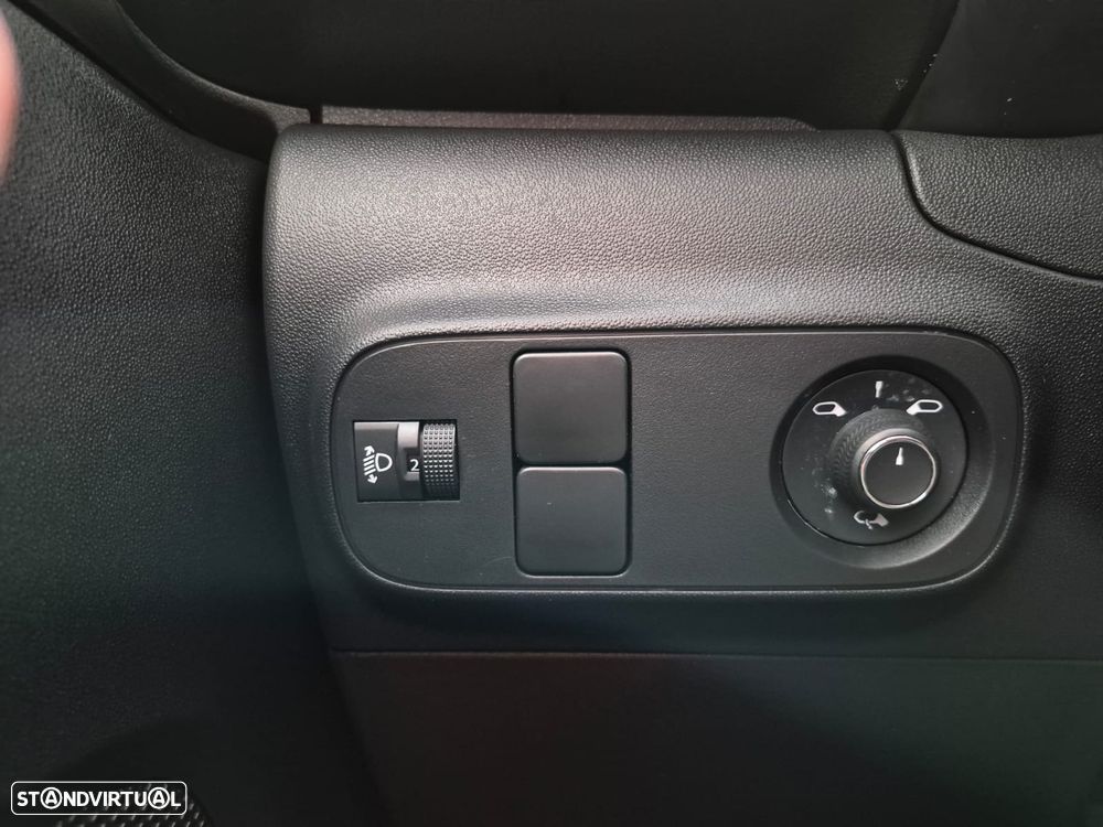 Citroën C3 1.2 PureTech C-Series - 9