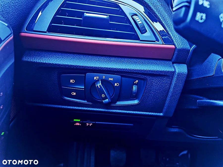 BMW Seria 1 118d xDrive Sport Line - 23