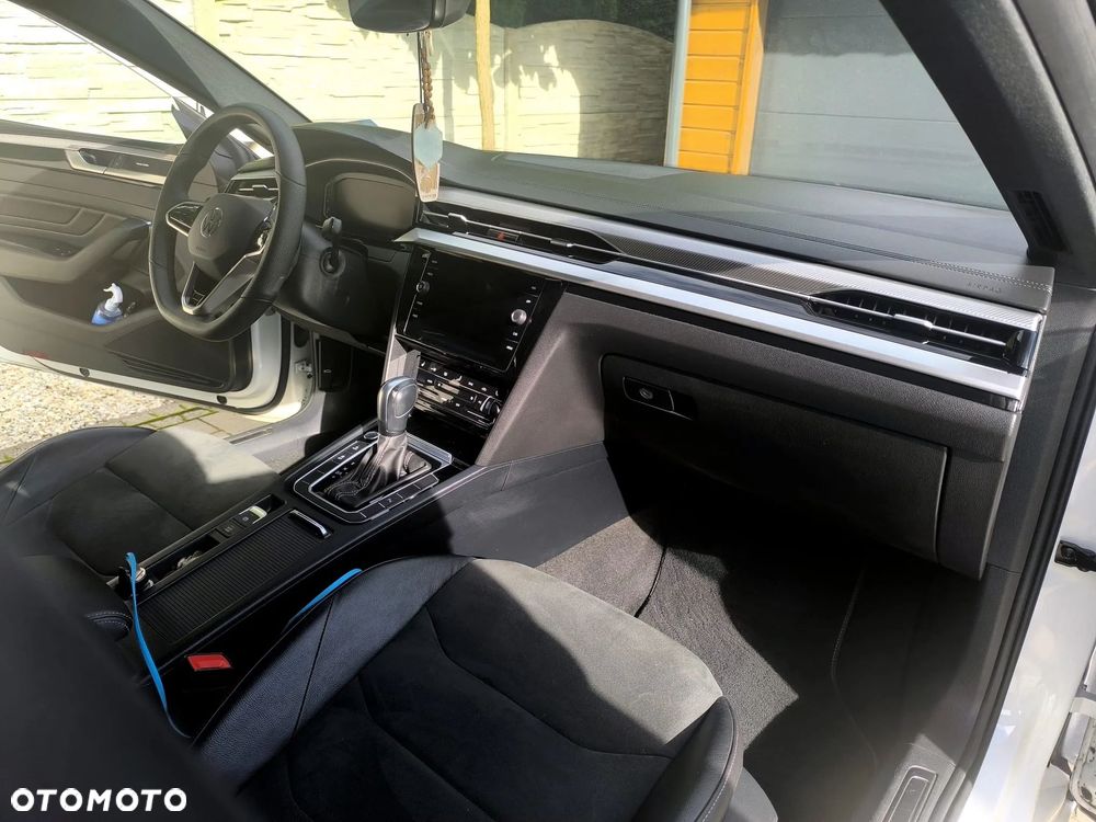 Volkswagen Arteon 2.0 TDI R-Line DSG - 11