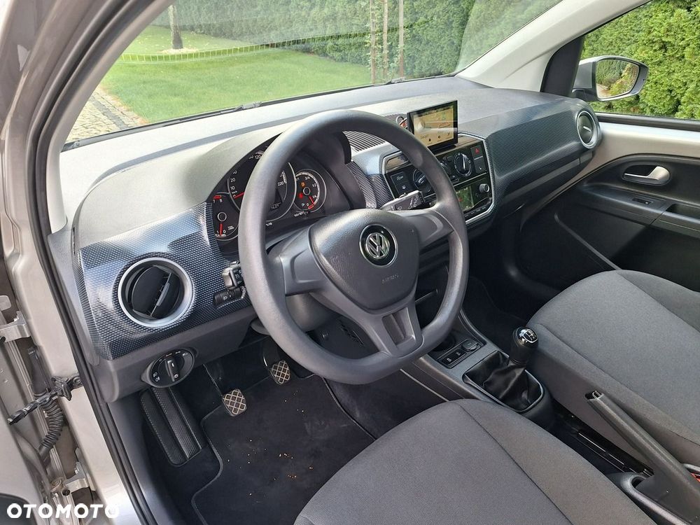 Volkswagen up! (BlueMotion Technology) move - 8