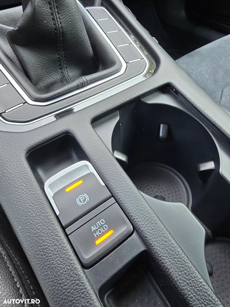 Volkswagen Passat 2.0 TDI Highline - 21