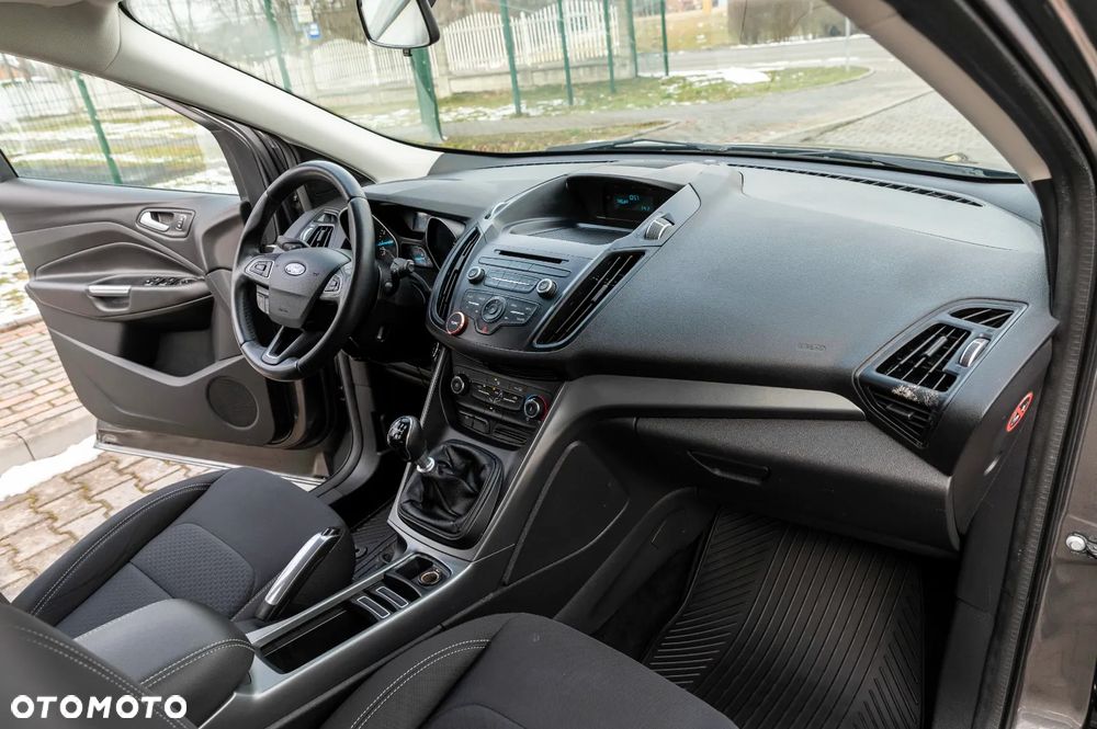 Ford Kuga 1.5 EcoBoost FWD Trend ASS - 17