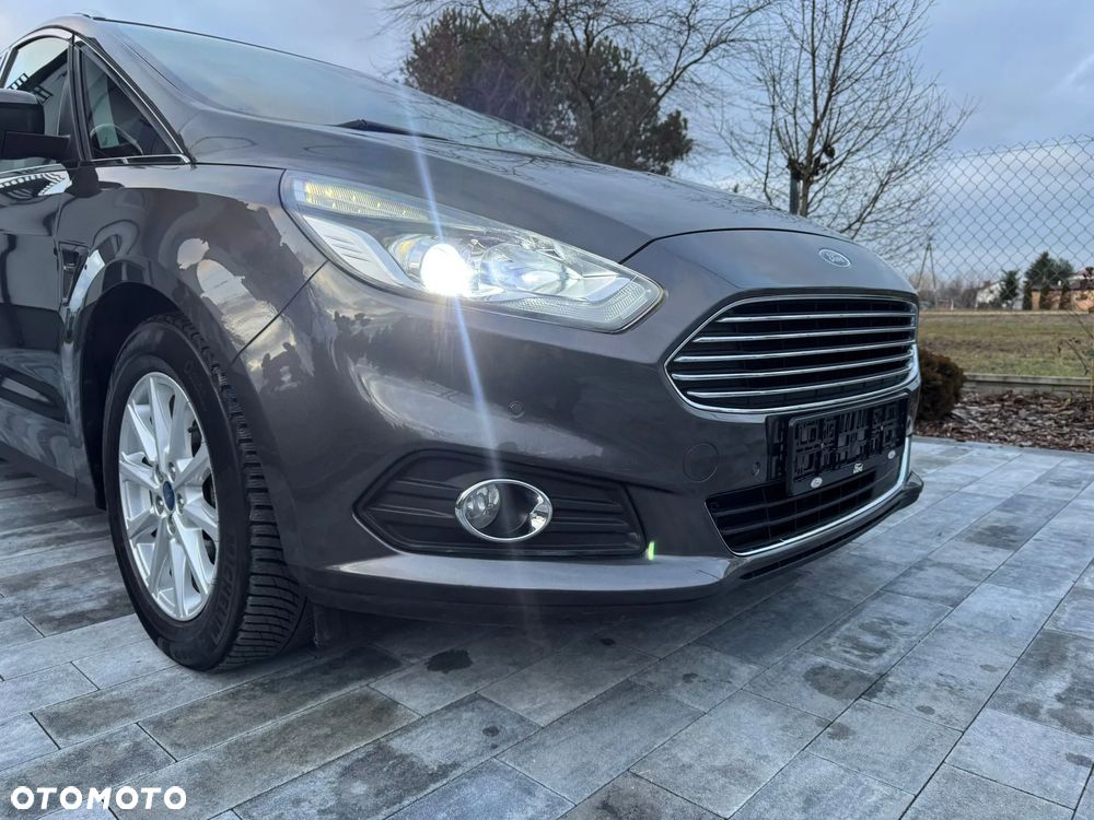 Ford S-Max 2.0 TDCi Titanium - 3