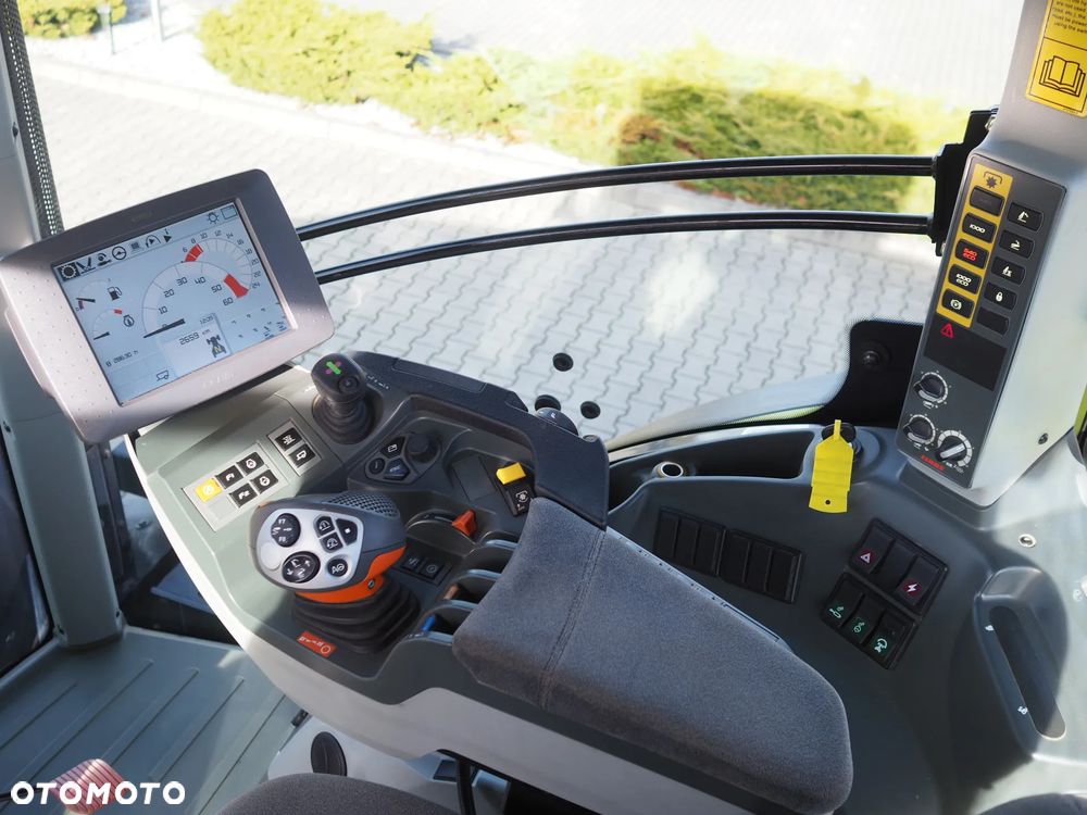 Claas Axion 840 CEBIS - 8