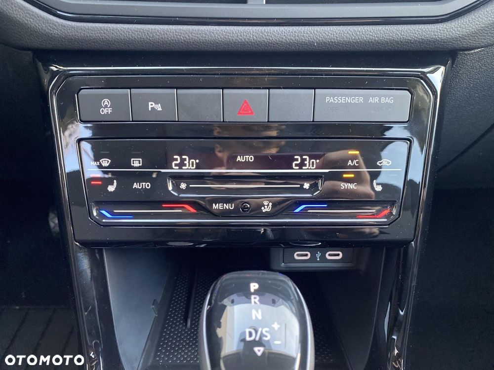 Volkswagen T-Cross - 27