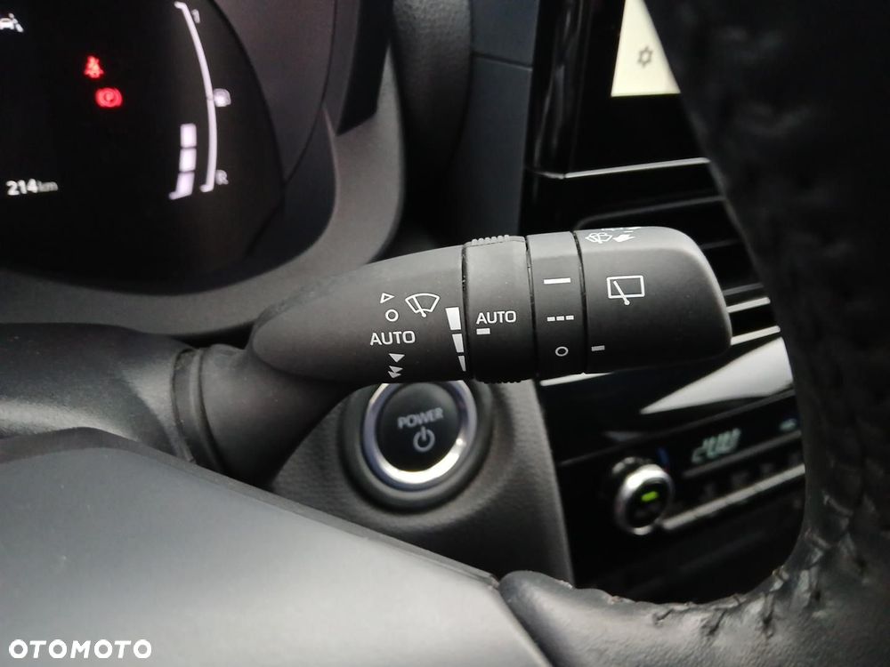 Toyota Yaris Cross Hybrid 1.5 Style - 28