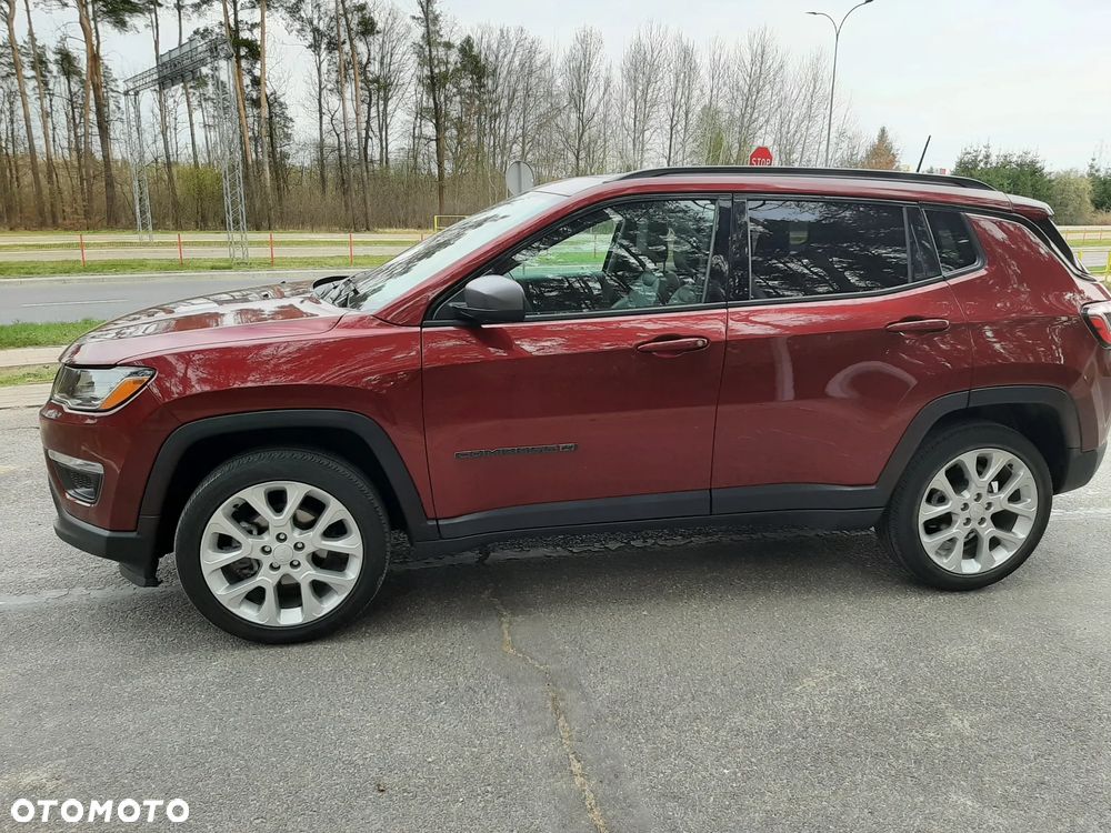 Jeep Compass - 28