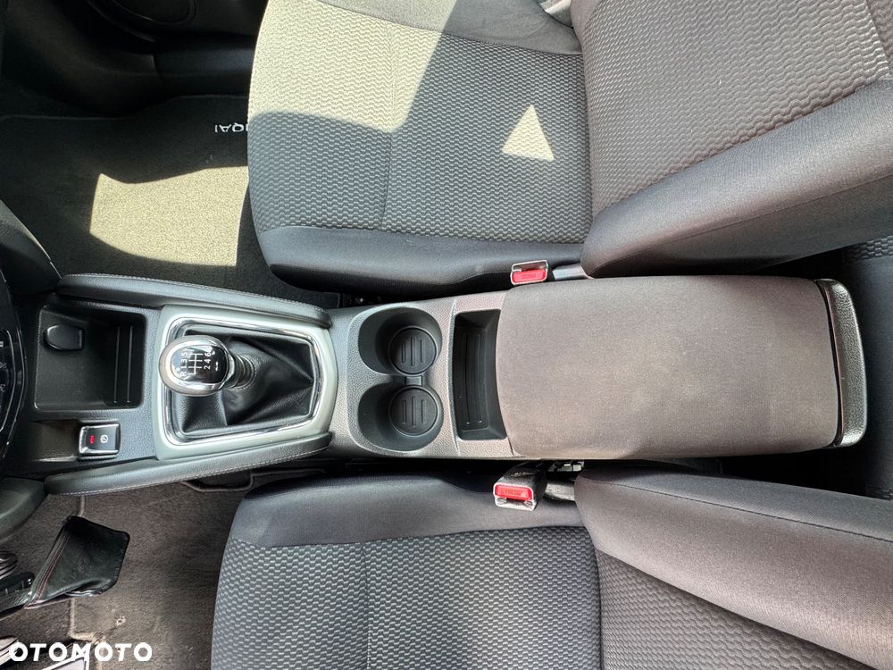 Nissan Qashqai 1.2 DIG-T N-Vision - 15
