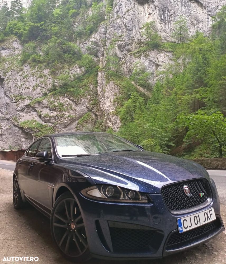Jaguar XF 2.0 Turbo - 11