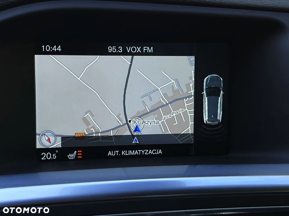 Volvo V60 D4 Geartronic Summum - 32