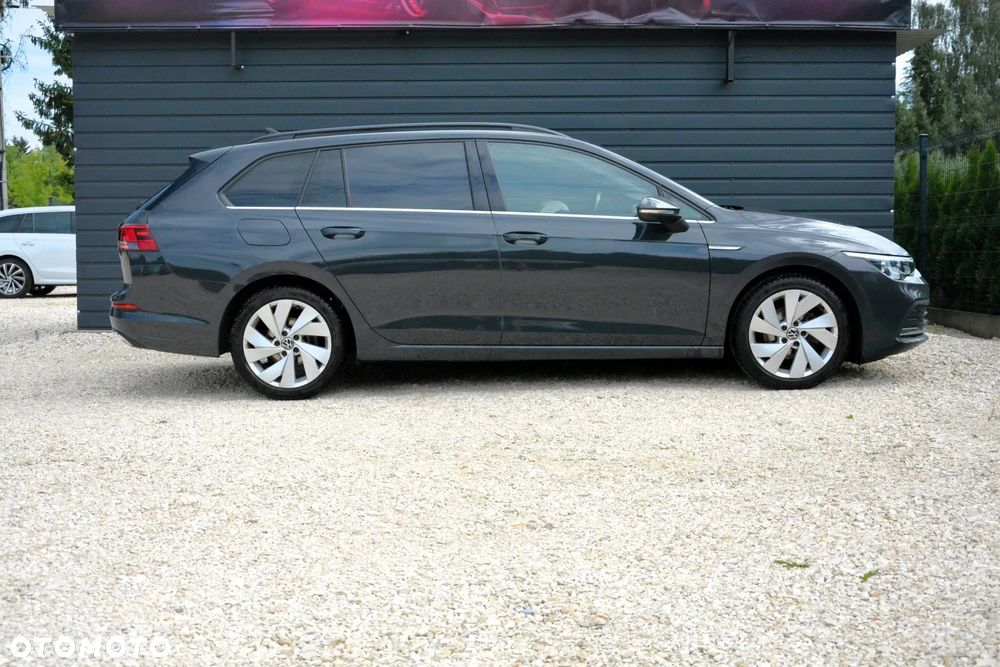 Volkswagen Golf 1.5 eTSI EVO Style DSG - 10