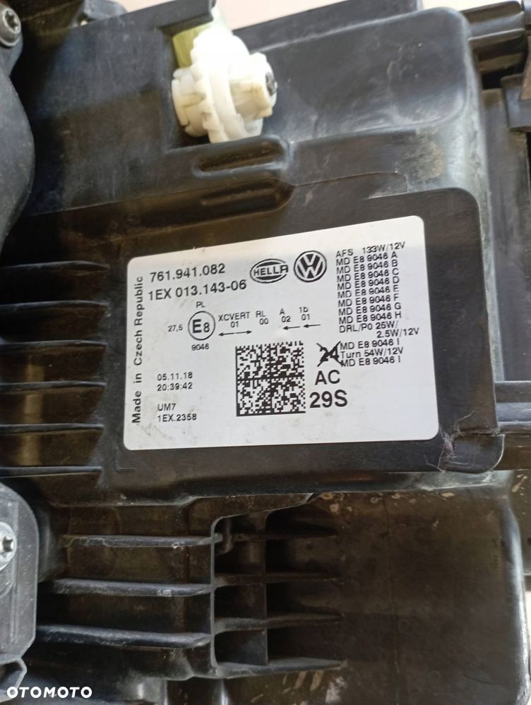 VW TOUAREG III LAMPA PRAWA PRZÓD PRZEDNIA 761941082 - 14