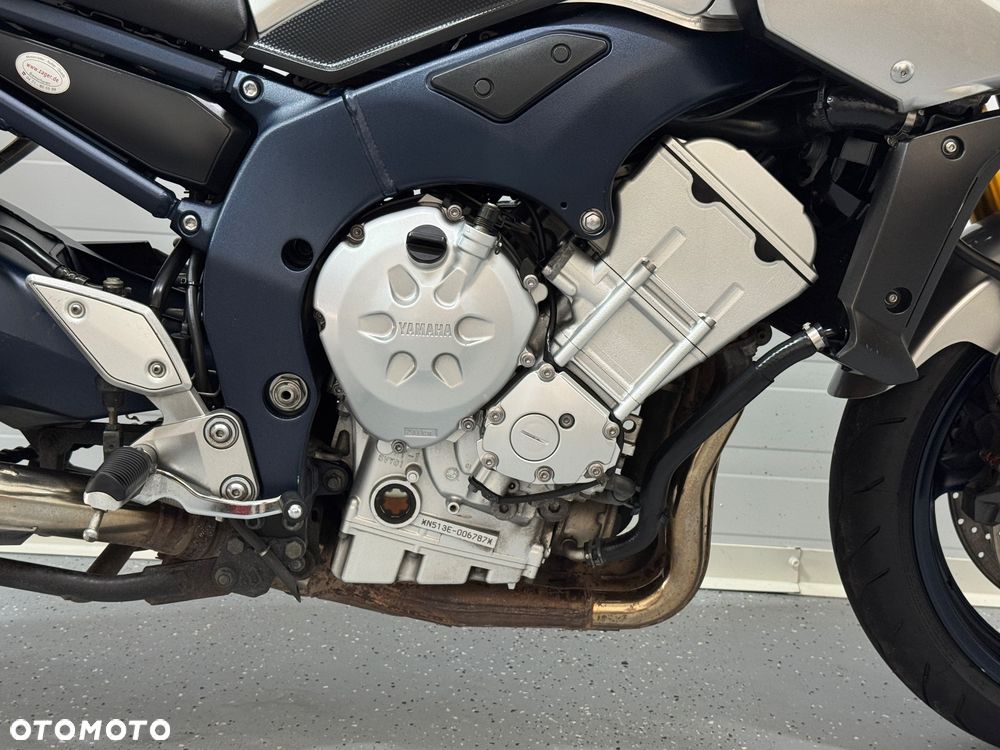 Yamaha FZ - 8