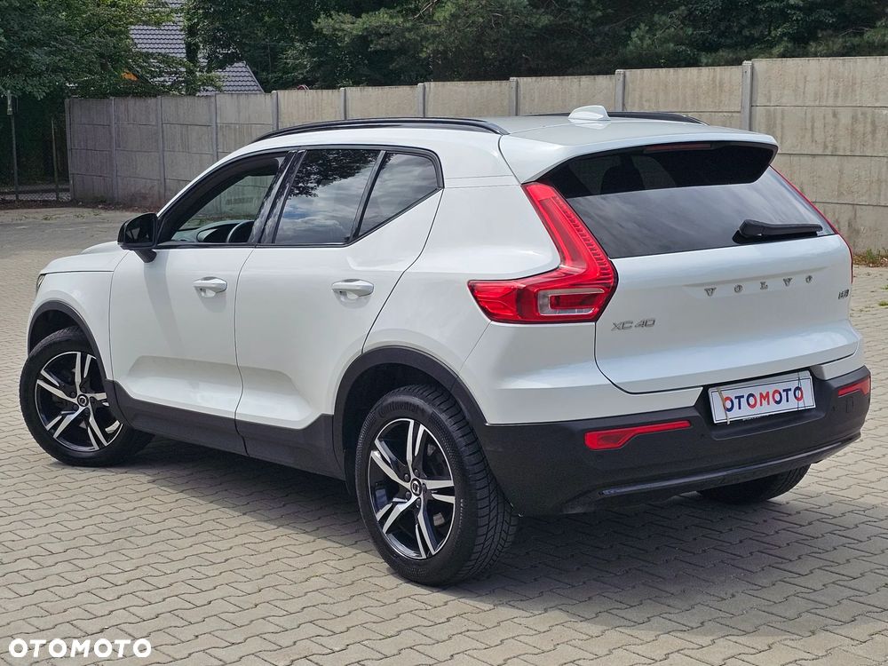 Volvo XC 40 T5 AWD Geartronic Momentum Pro - 7