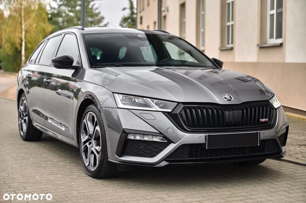 Skoda Octavia 2.0 TSI DSG RS - 20
