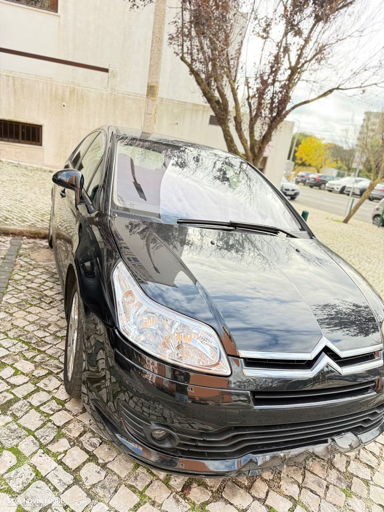 Citroën C4 1.6 HDi 110 VTR Pack - 1