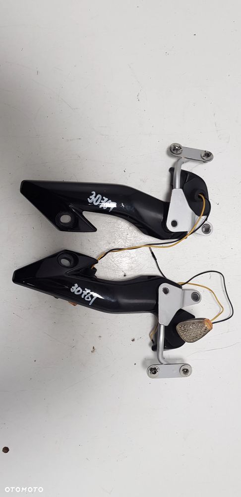 Yamaha FZ1 1000 N Fazer RN16 06-15 Mocowanie Uchwyty Szyby - 2