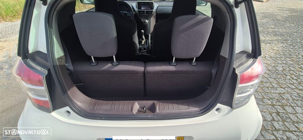 Toyota iQ 1.0 VVT-i 2 NAVI+Bluetooth - 14