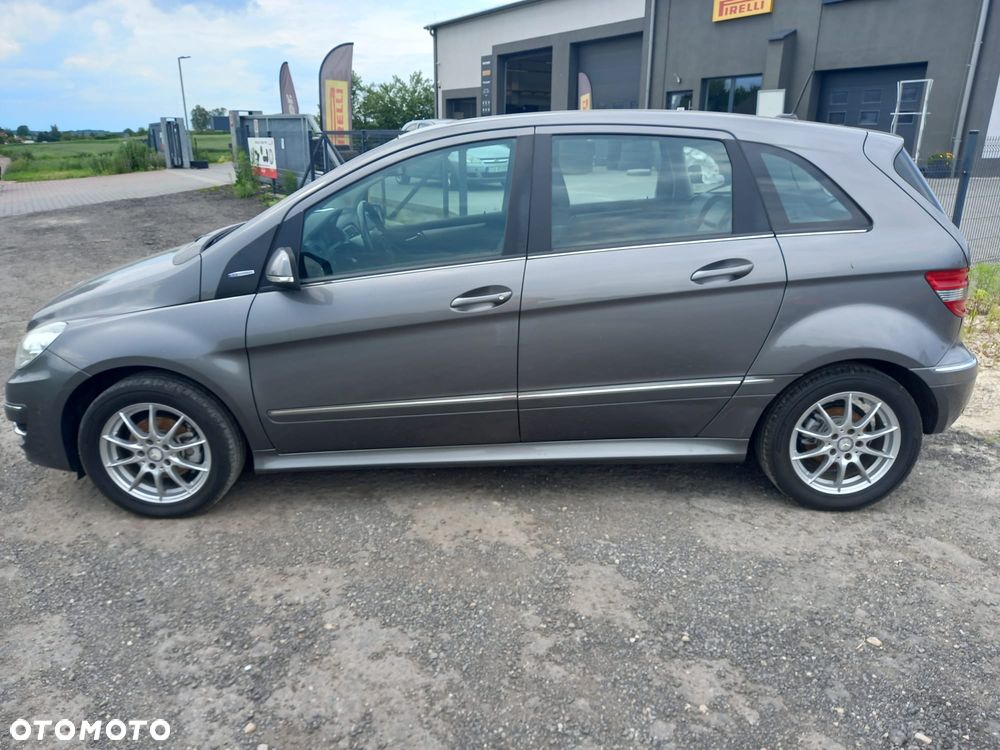 Mercedes-Benz Klasa B 180 BlueEFFICIENCY SPORT EDITION - 2