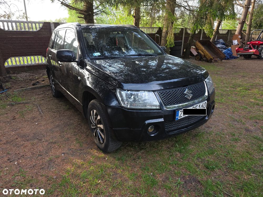 Suzuki Grand Vitara 2.0 Club - 1