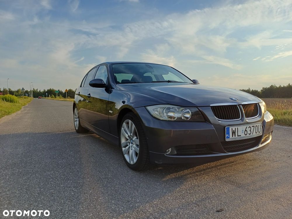 BMW Seria 3 320i - 11