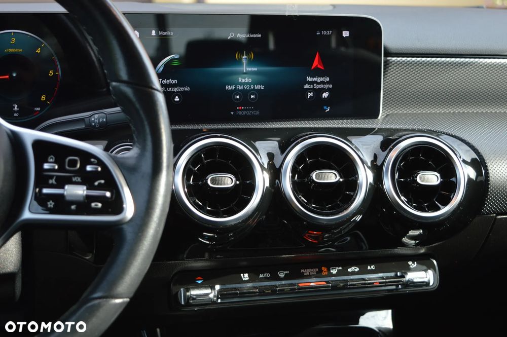 Mercedes-Benz Klasa A 180 d Progressive 7G-DCT - 23
