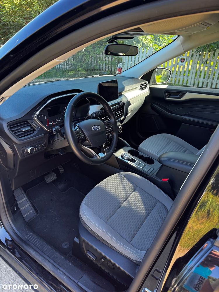 Ford Kuga - 3