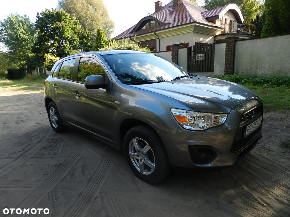 Mitsubishi ASX - 10