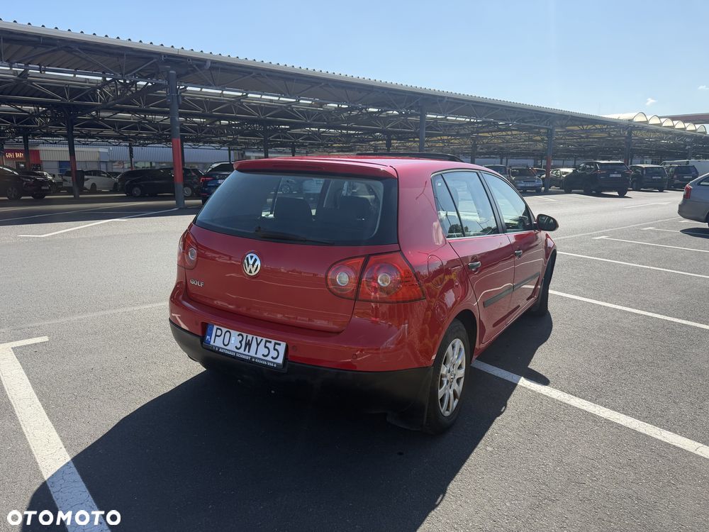 Volkswagen Golf 1.4 FSI Comfortline - 4