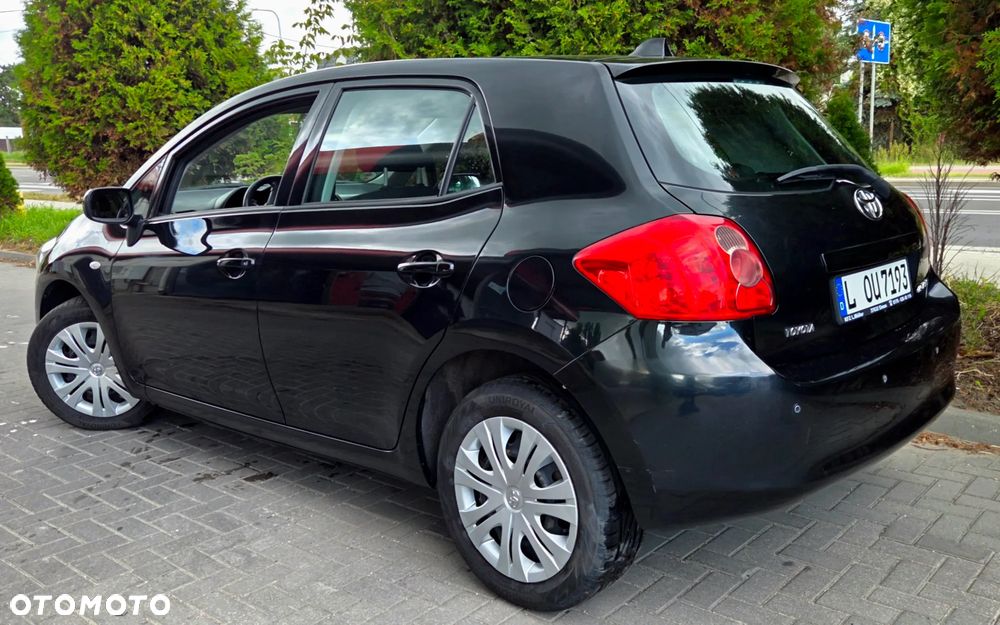 Toyota Auris 1.6 VVT-i Executive - 10