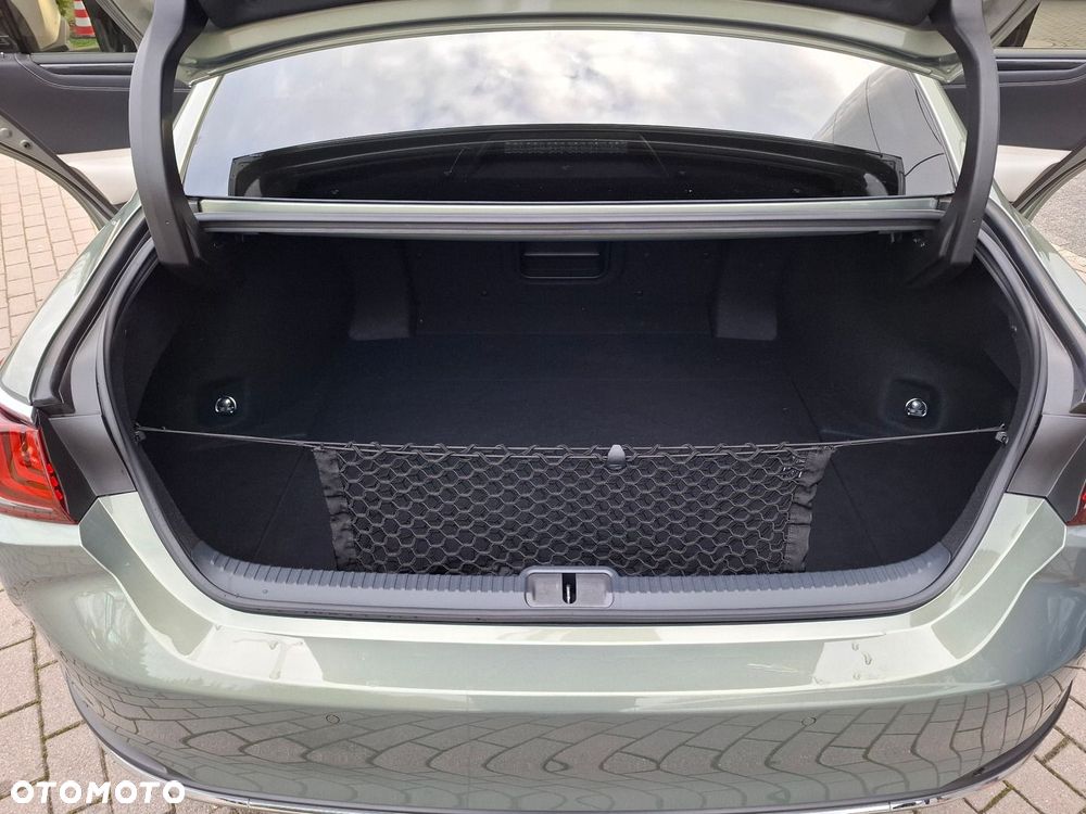 Lexus ES 300h Business Edition - 21