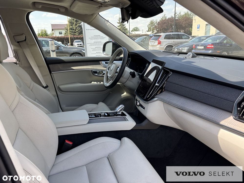 Volvo XC 90 - 8