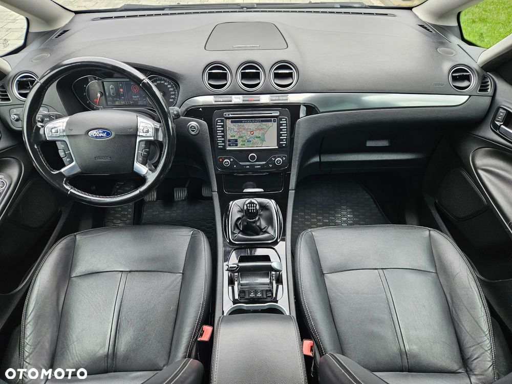 Ford S-Max 2.0 TDCi DPF Titanium - 35