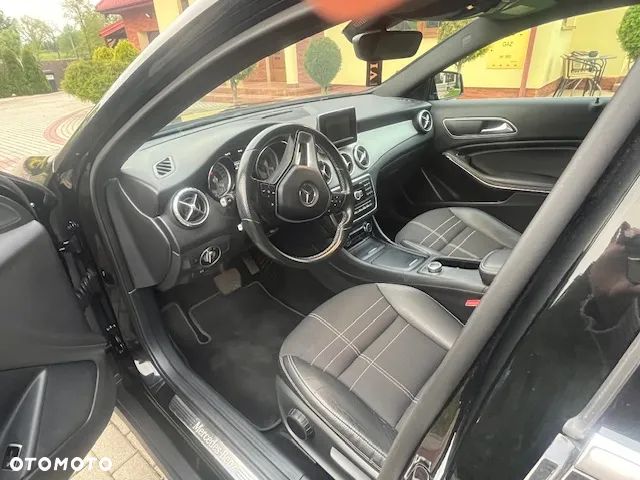 Mercedes-Benz GLA 220 CDI - 12