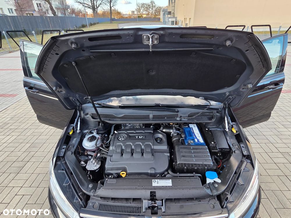 Volkswagen Touran 1.6 TDI SCR (BlueMotion Technology) Comfortline - 38