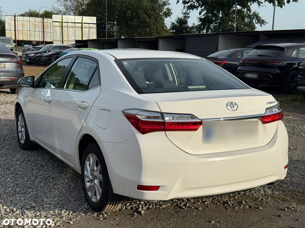 Toyota Corolla 1.6 Active - 14