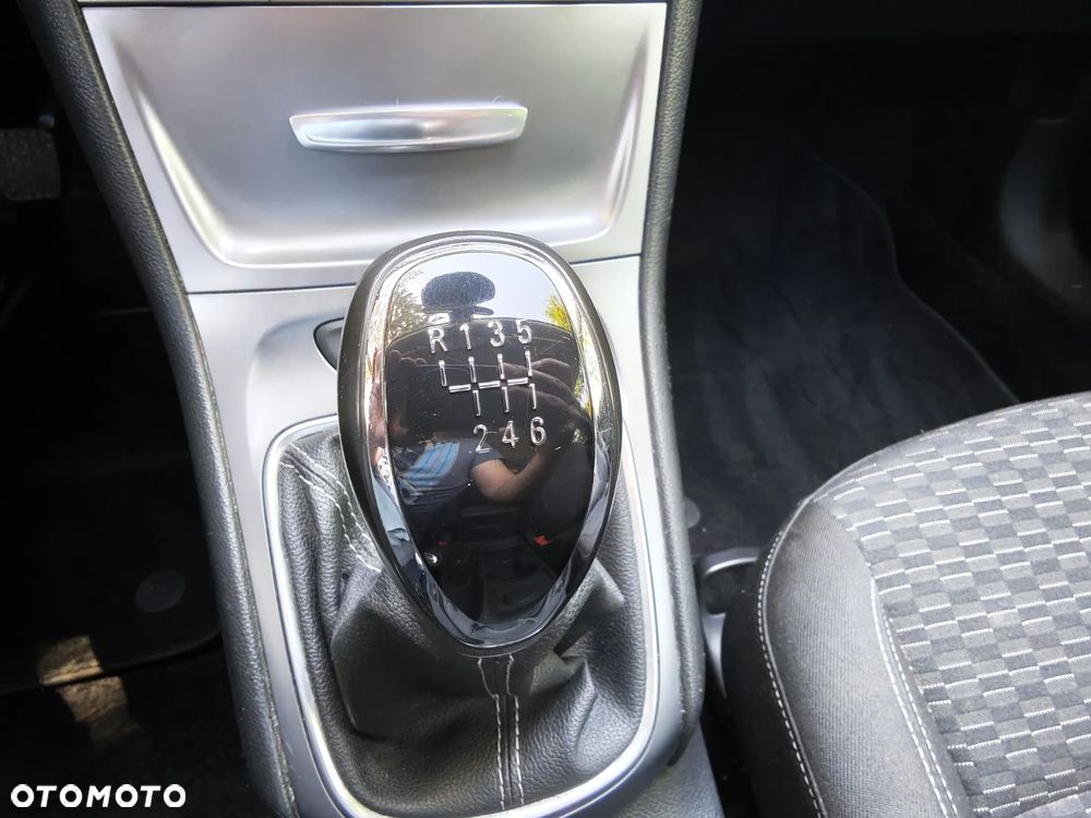 Opel Astra 1.6 D Start/Stop Selection - 13