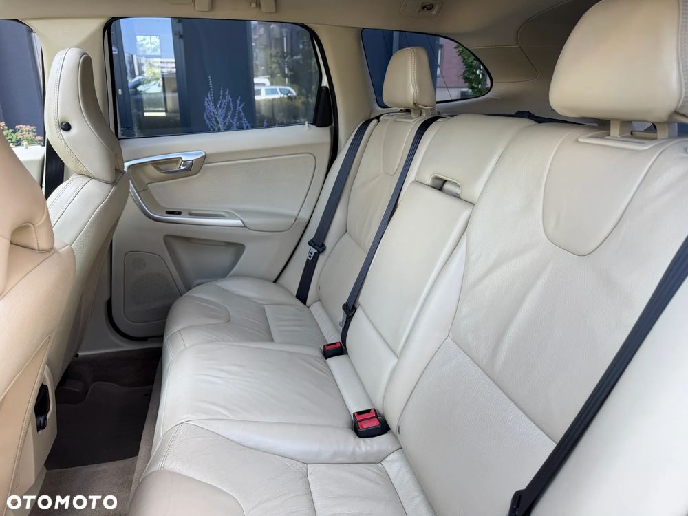 Volvo XC 60 D4 Geartronic Summum - 35