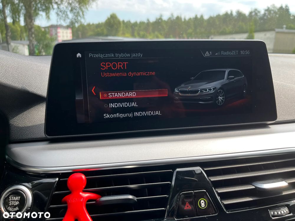 BMW Seria 5 530i Touring - 24