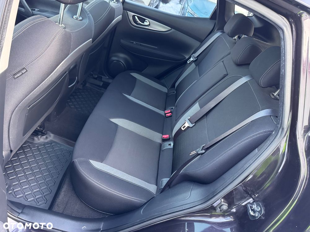 Nissan Qashqai 1.2 DIG-T N-Connecta - 19