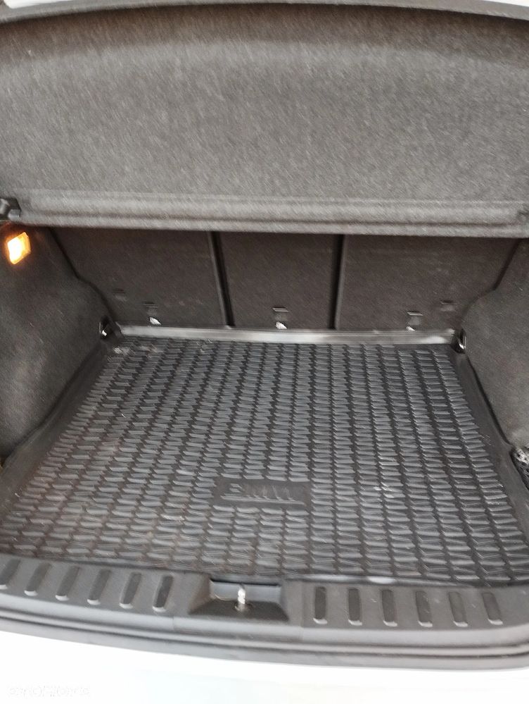 BMW X1 xDrive28i - 12