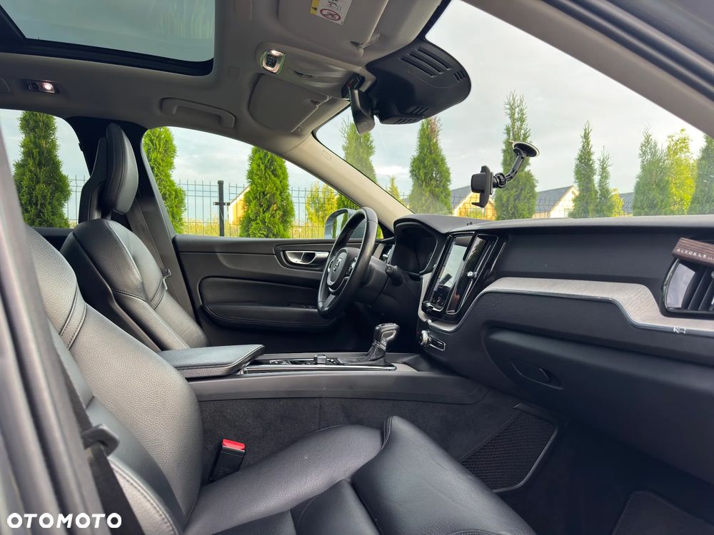 Volvo XC 60 D4 AWD Geartronic Inscription - 28