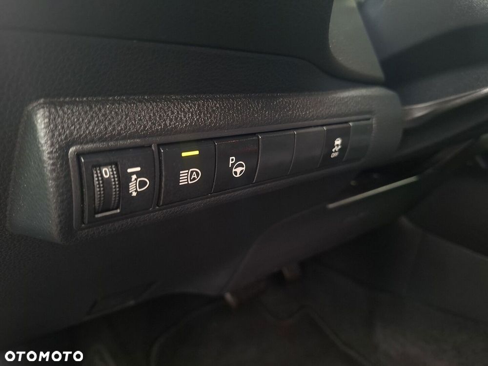 Toyota Corolla 1.8 Hybrid Comfort - 24