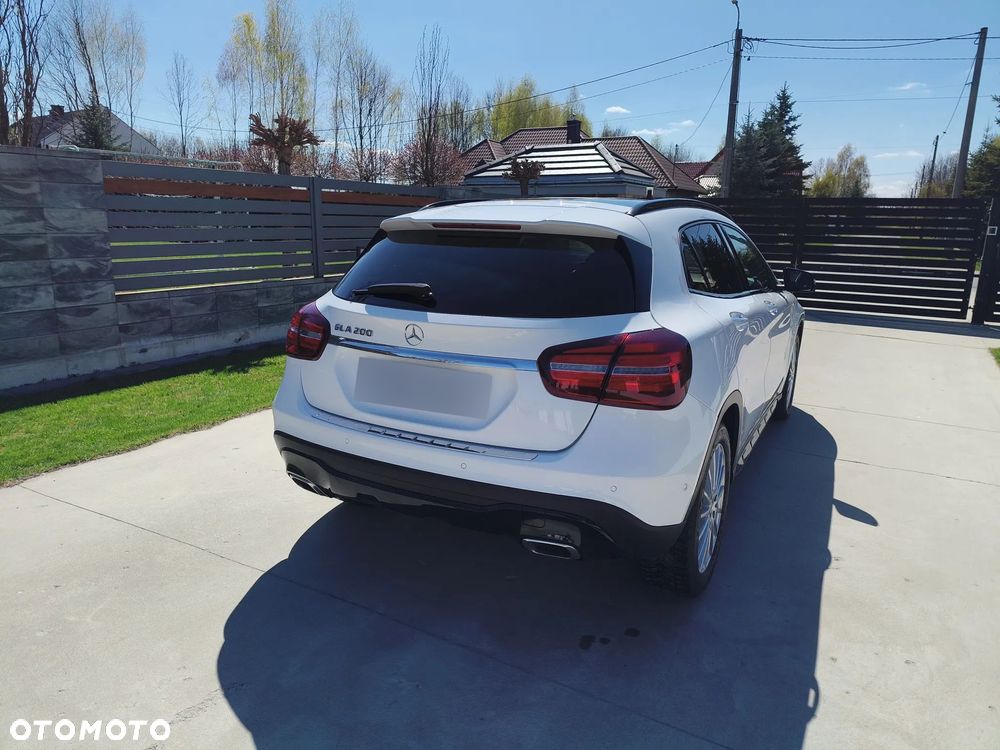 Mercedes-Benz GLA 200 7G-DCT AMG Line - 5